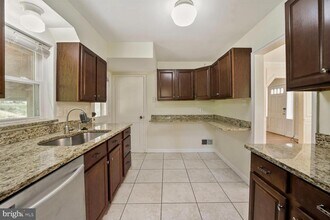 3419 Stanford St in Hyattsville, MD - Foto de edificio - Building Photo