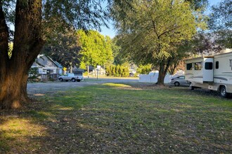 85 Canoe Cp Lp in Orofino, ID - Foto de edificio - Building Photo