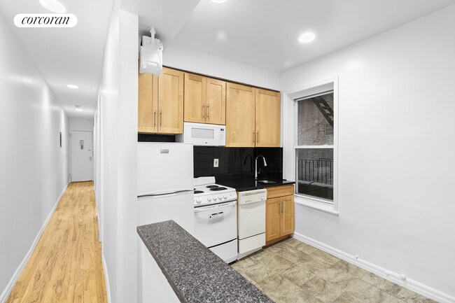 53 W 106th St in New York, NY - Building Photo - Building Photo