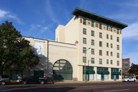 Drake Plaza Apartments in St. Louis, MO - Foto de edificio - Building Photo