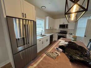 858 N Paulina St, Unit 2 in Chicago, IL - Foto de edificio - Building Photo