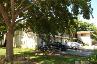 1341 Mulberry St Apartments