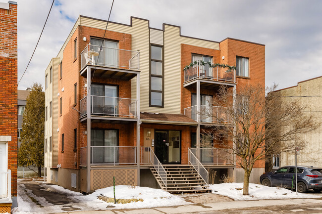 85 7e Av