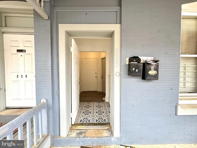 323 N Preston St in Philadelphia, PA - Building Photo - Building Photo