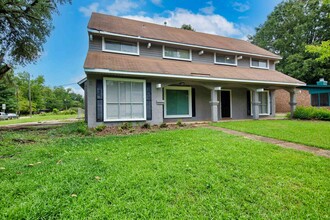 413 Glade Park Dr in Montgomery, AL - Building Photo - Building Photo