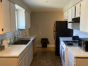 1615 4th St in Cheney, WA - Building Photo - Building Photo