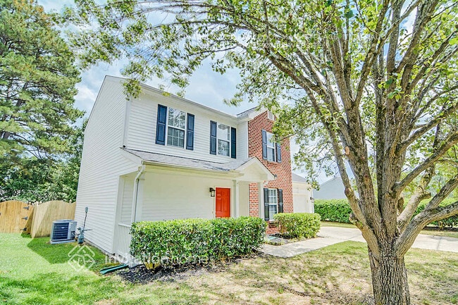 6317 Saybrooke Dr in Raleigh, NC - Foto de edificio - Building Photo