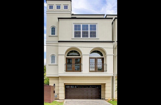 property at 1108 Fowler St