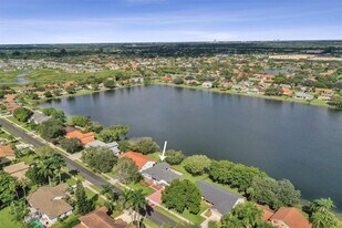 10225 SW 20th St in Davie, FL - Building Photo