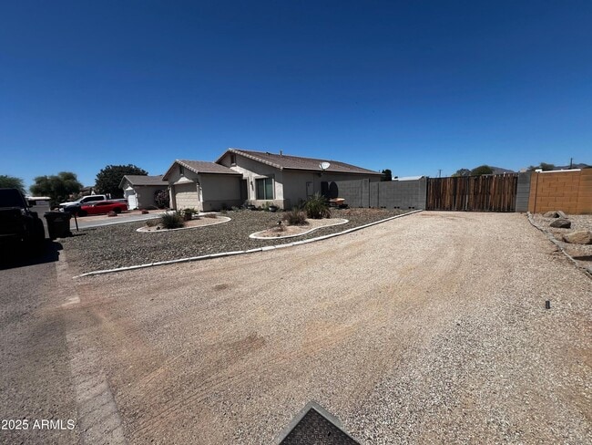 11252 E Calypso Ave in Mesa, AZ - Building Photo - Building Photo