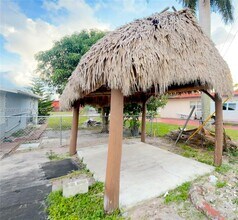 20500 NW 28th Ave in Miami Gardens, FL - Building Photo - Building Photo