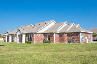 Legacy Senior Housing in Port Arthur, TX - Building Photo - Building Photo