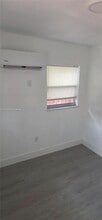 2460 SW 15th St in Miami, FL - Building Photo - Building Photo