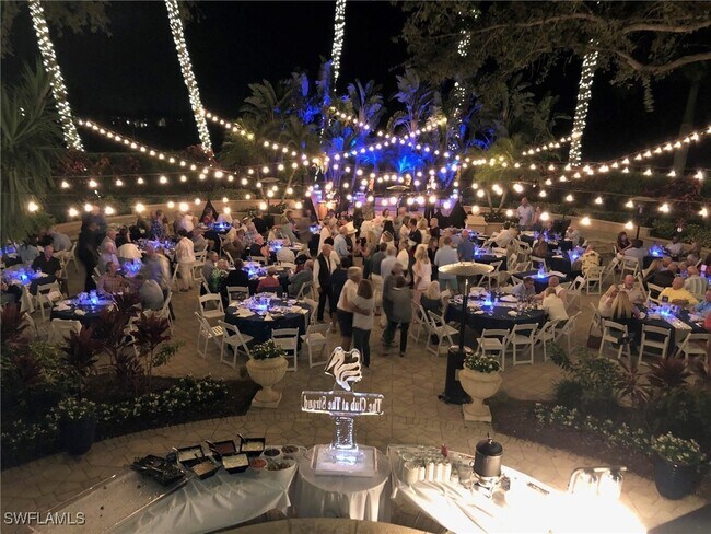 property at 6065 Pinnacle Ln