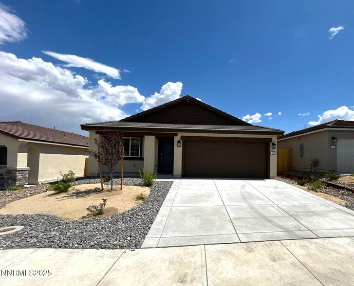 963 Cascade Range Dr in Sparks, NV - Building Photo