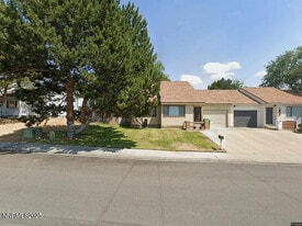 3254 Danville Dr in Sparks, NV - Building Photo