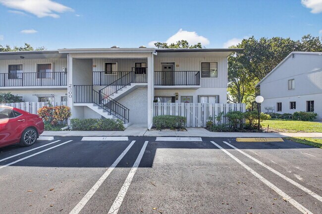 2300 Germantown Rd in Delray Beach, FL - Building Photo - Building Photo