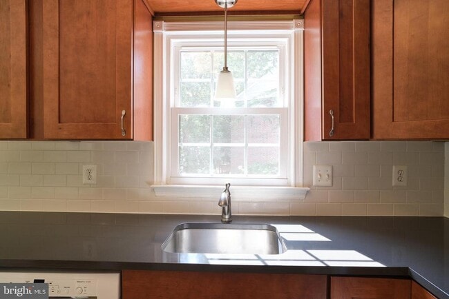 3816 Usher Ct in Alexandria, VA - Building Photo - Building Photo