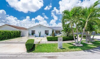 13818 SW 11th St in Miami, FL - Building Photo