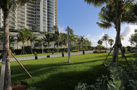 Muse Residences Sunny Isles in Sunny Isles Beach, FL - Foto de edificio - Building Photo