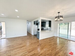 2003 Barnett Rd in Los Angeles, CA - Building Photo - Building Photo