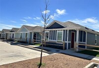 8625 Cottage Crk Dr in Fort Worth, TX - Foto de edificio - Building Photo