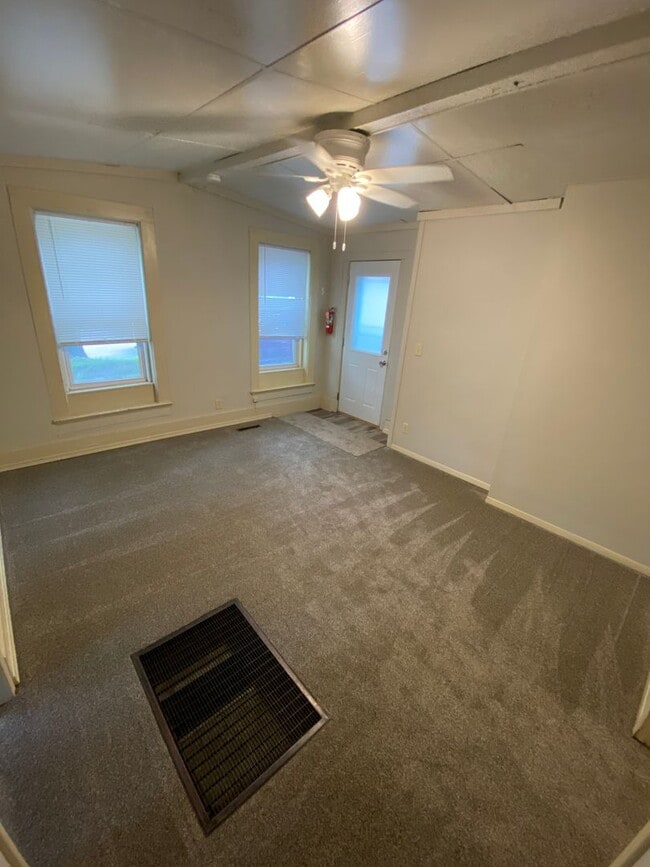 603 1st St SW in Faribault, MN - Building Photo - Building Photo