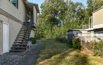 2422 N St NE in Auburn, WA - Building Photo - Building Photo