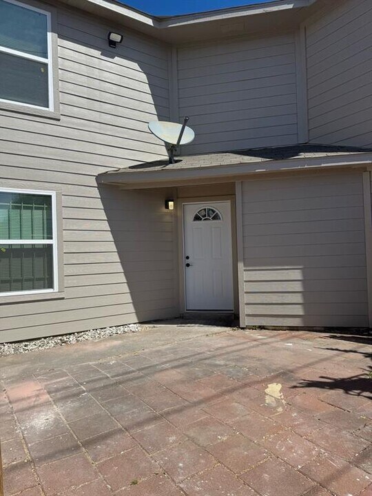 12700 Leader St-Unit -D in Houston, TX - Building Photo