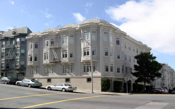 1207 Chestnut St in San Francisco, CA - Building Photo - Building Photo