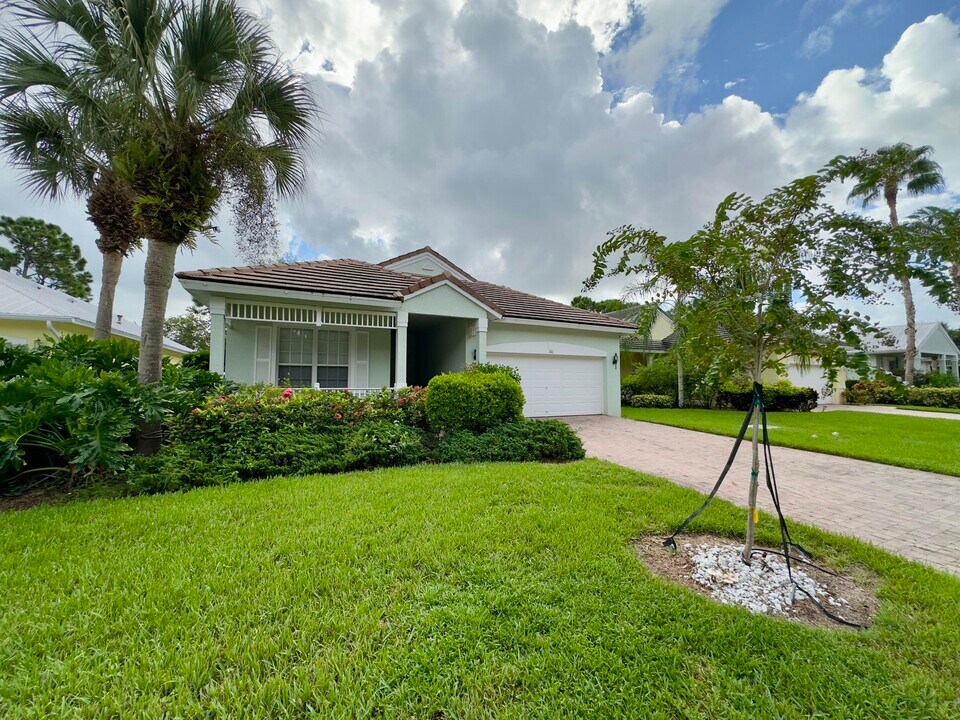 146 NW Pleasant Grove Way in Port St. Lucie, FL - Building Photo