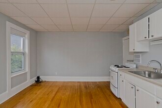 78 Elm St in Worcester, MA - Building Photo - Building Photo