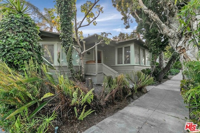 property at 2636 5th St