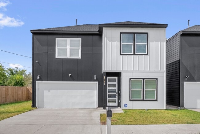 4321 McKinley St in Houston, TX - Building Photo - Building Photo
