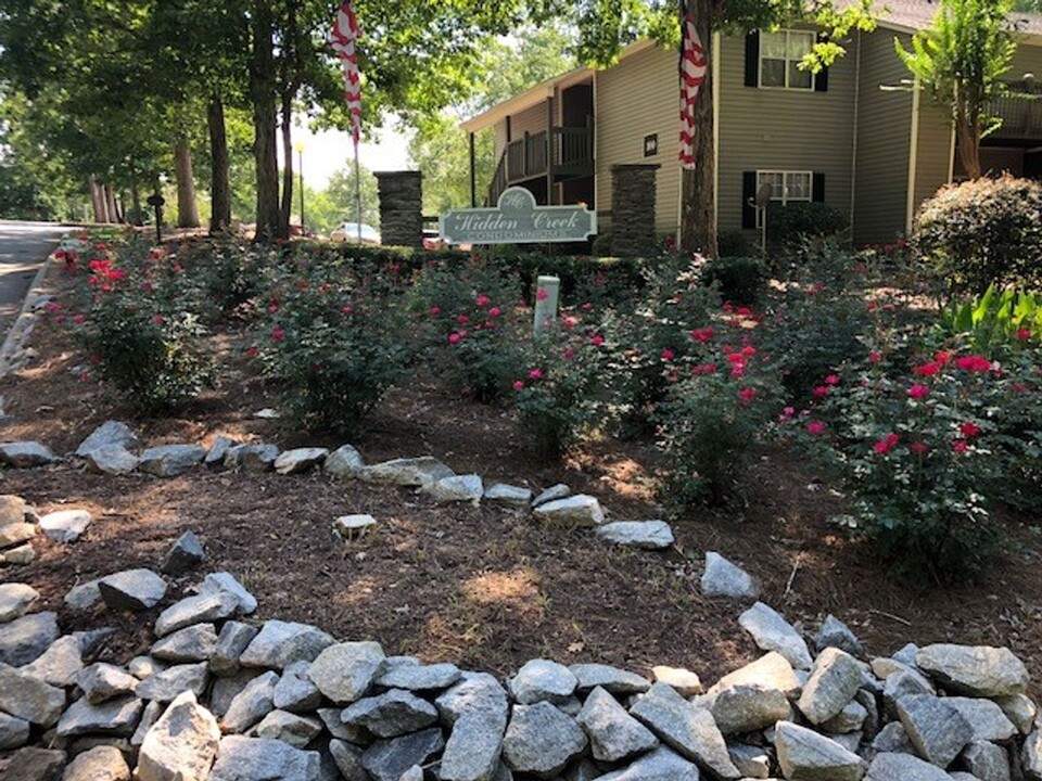 100 Windtree Ct-Unit -100G-Hidden Creek in Greenwood, SC - Building Photo