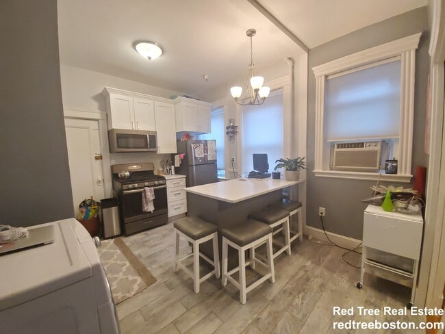 72 Strathmore Rd, Unit 2B in Boston, MA - Building Photo - Building Photo