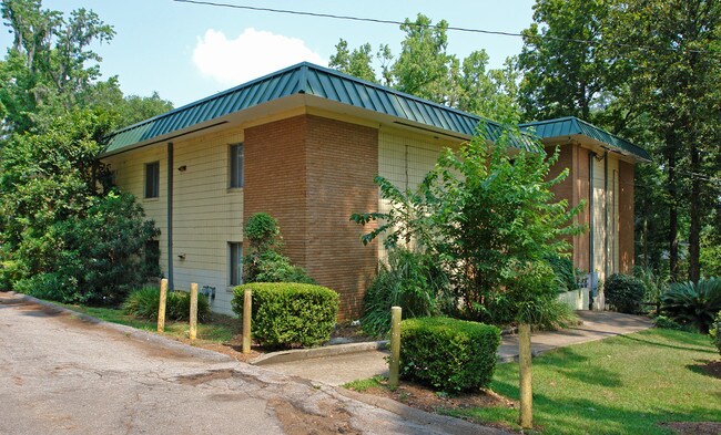 Lafayette Park in Tallahassee, FL - Building Photo - Building Photo