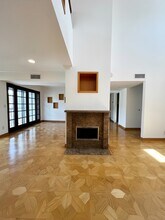 7505 Hampton Ave, Unit 16 in West Hollywood, CA - Building Photo - Building Photo