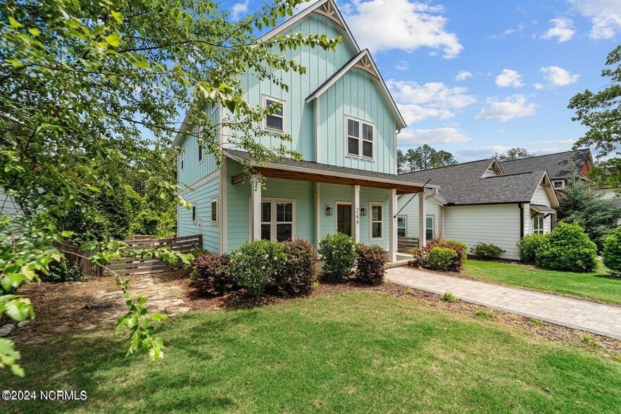 249 Springwood Way in Southern Pines, NC - Building Photo