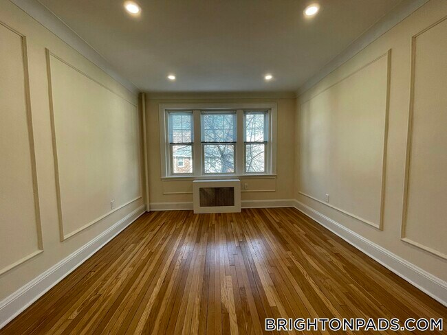 100 Kilsyth Rd in Boston, MA - Building Photo - Building Photo