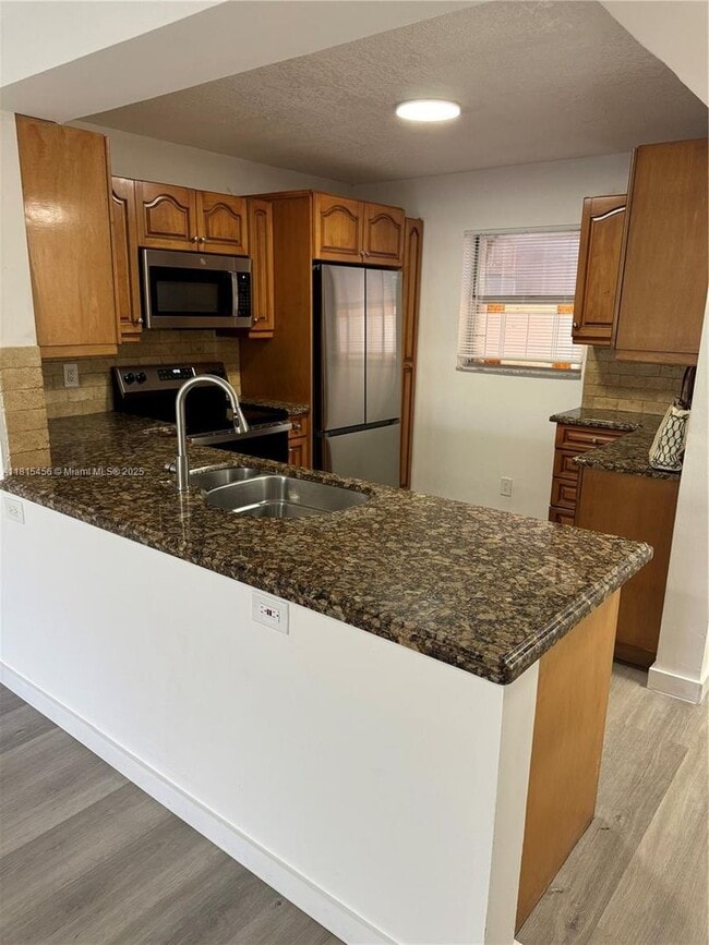 property at 2820 Riverside Dr