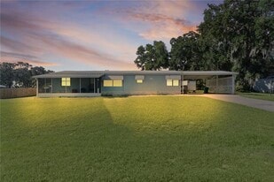 13904 Co Rd 109D in Lady Lake, FL - Building Photo