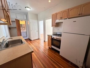 22 Henchman St, Unit 2 in Boston, MA - Building Photo - Building Photo