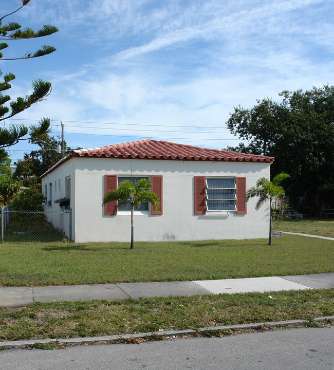 2015 Funston St in Hollywood, FL - Building Photo - Building Photo