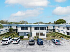 233 Brittany F in Delray Beach, FL - Building Photo - Building Photo