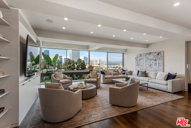 2220 Ave of the Stars in Los Angeles, CA - Building Photo - Building Photo
