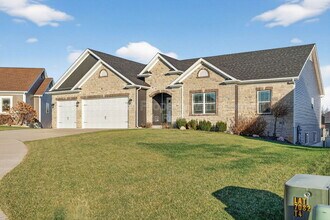 4 Arancio Ct in Wentzville, MO - Building Photo - Building Photo