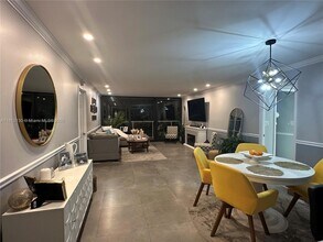 3701 N Country Club Dr, Unit 809 in Aventura, FL - Building Photo - Building Photo