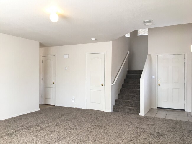 9505 Cerro Largo Pl NW in Albuquerque, NM - Building Photo - Building Photo