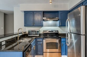 3022 Forest Ln in Dallas, TX - Foto de edificio - Building Photo